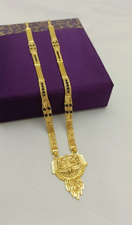 Forming Short Mangalsutra