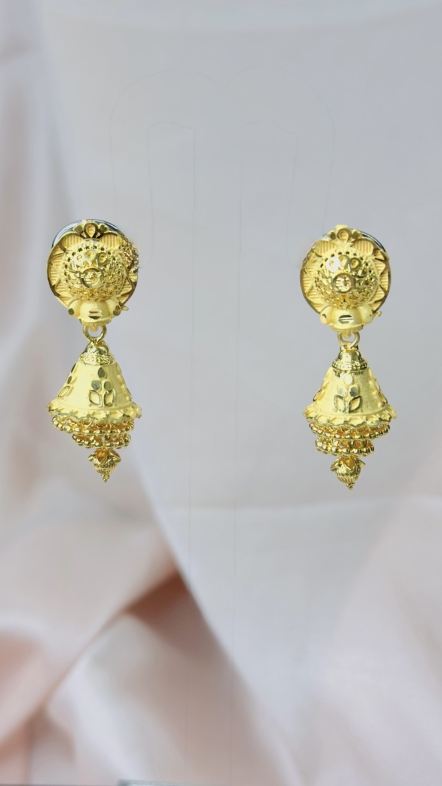Forming Jhumka