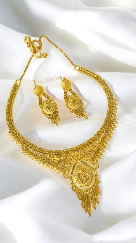 Forming Necklace