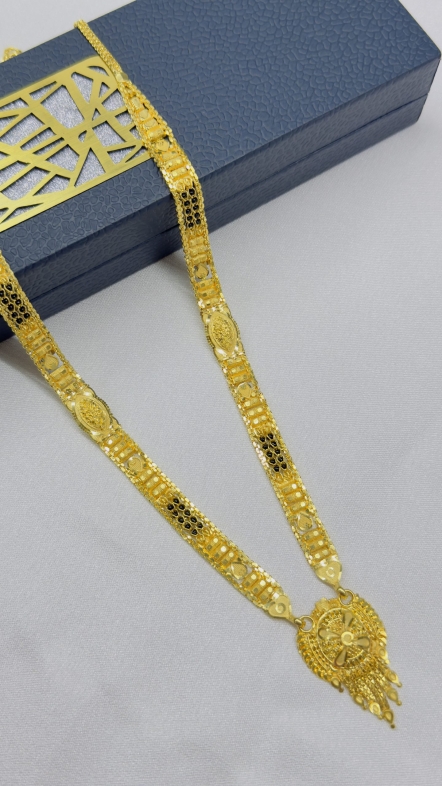 Forming Short Mangalsutra