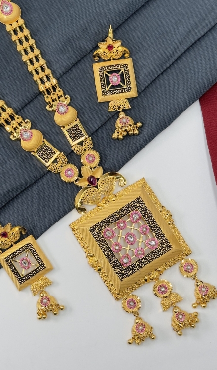 Forming Necklace