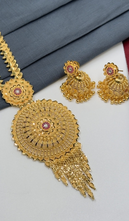 Forming Necklace