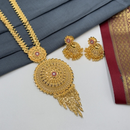 Forming Necklace