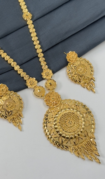 Forming Necklace