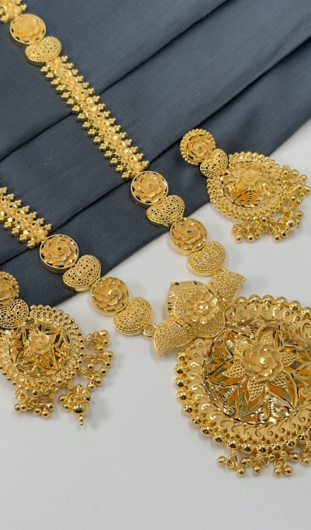 Forming Necklace