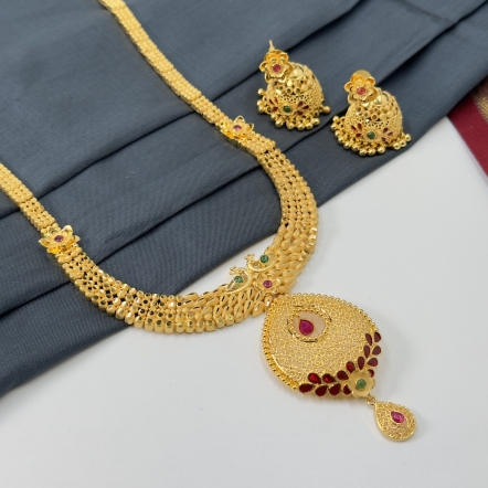 Forming Necklace