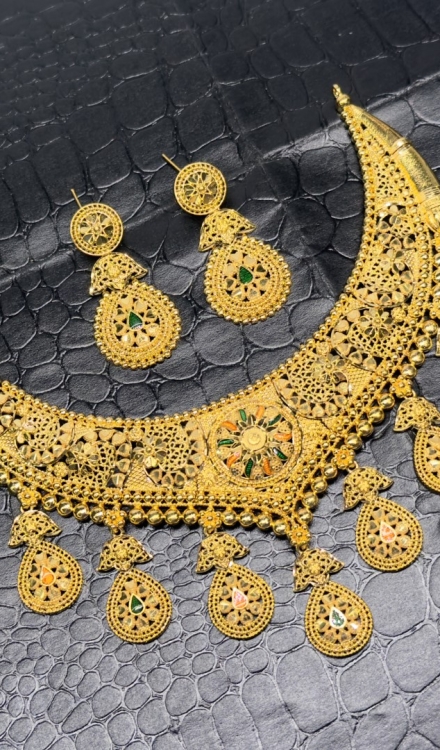 Forming Necklace