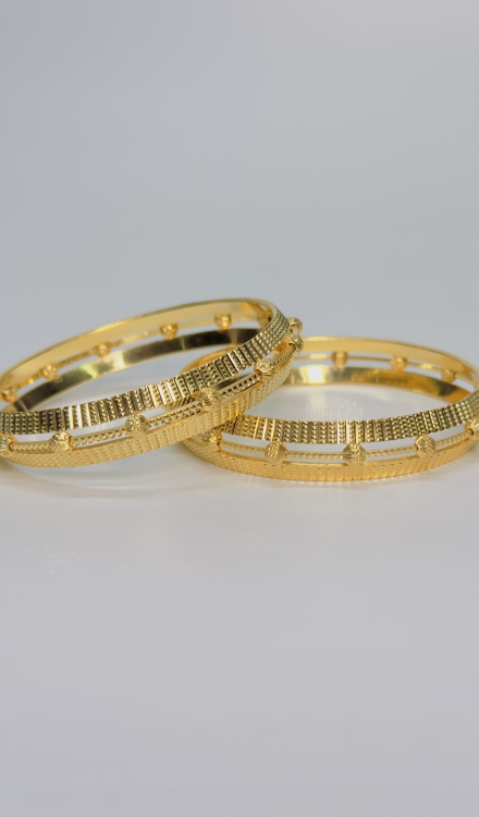 Forming 2 pc's Bangles
