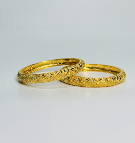 Forming 2 pc's Bangles