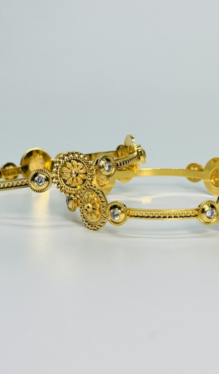 Forming 2 pc's Bangles
