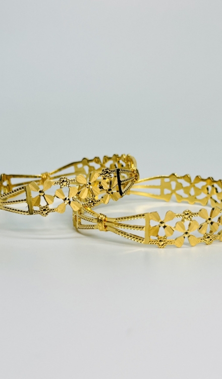 Forming 2 pc's Bangles